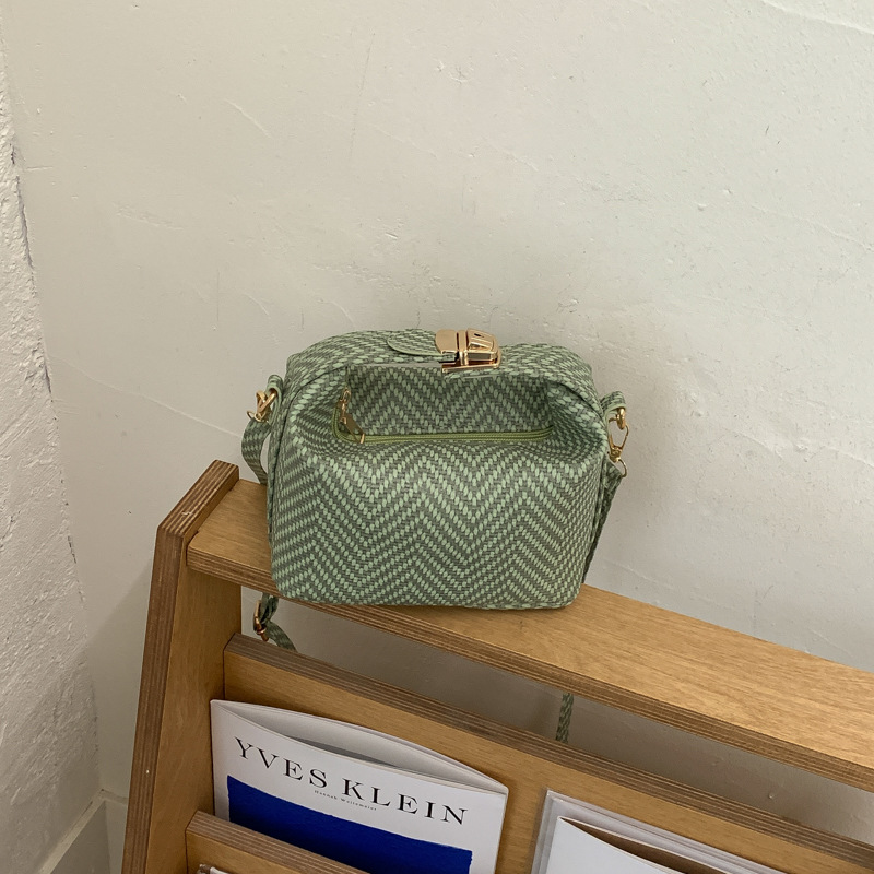 Vintage Square Shoulder Bag For Women Solid Color Crossbody Handbag_voghion.com