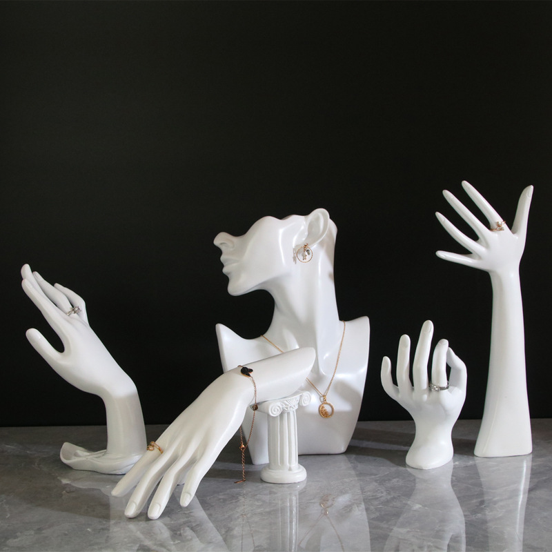 604g Weight Jewelry Rack Classification Resin Material Resin Artistic Style Portrait Jewelry Rack