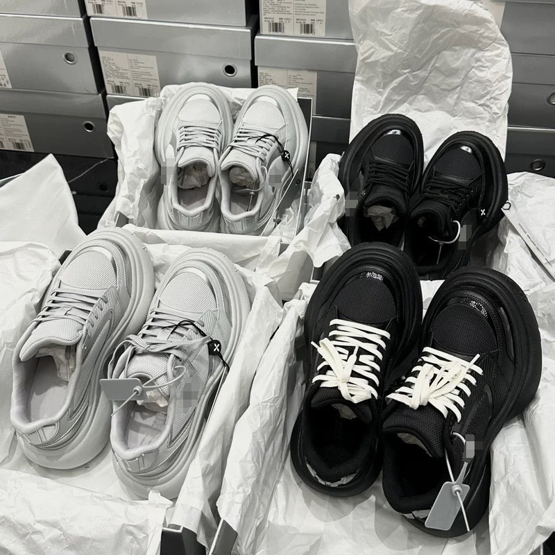 同款十字花厚底系带运动鞋2025春季新款涟漪银色网面高跟老爹鞋女