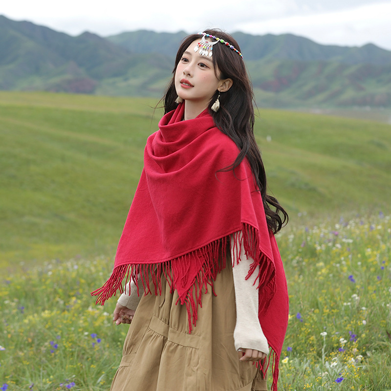 红色围巾女两用流苏三角巾外搭云南丽江旅游拍照穿搭民族风披肩