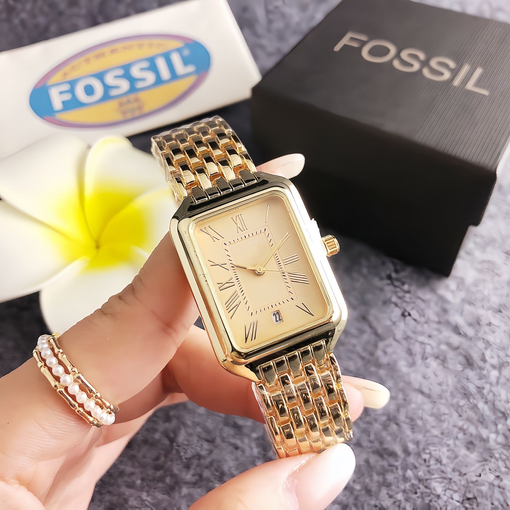 High-End Square Watch for Women, Bold and Stylish, Korean Style, Simple and Elegant, Niche Brand, 2025 New Model