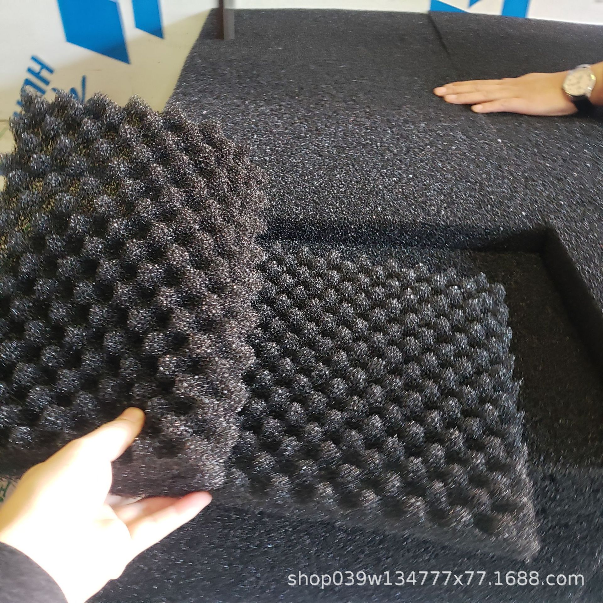 鱼缸过滤棉生化棉黑色鱼池活性炭过滤材料  蜂窝状活性炭过滤棉