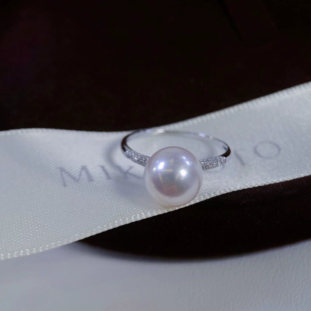 Аксессуары Platinum Pt900, простое кольцо с бриллиантом, инкрустированное бусинами 7–8 мм, диаметр 0,12 карата, аксессуары не включают бусины.