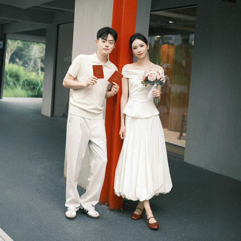 Light Wedding Dress for Marriage Registration, Elegant White Dress, Top and Skirt, Suitable for Daily Wear, Two-Piece Set
