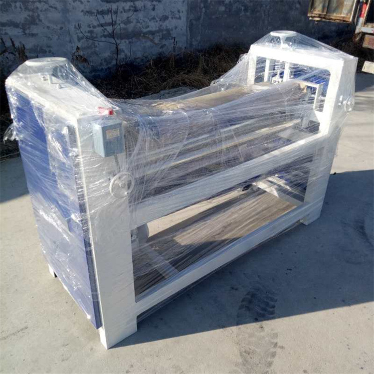 Máquina de rodadura de pegamento de carpintería con superficie cóncava y convexa de placa de puerta unilateral y doble cara recubrimiento automático de pegamento de cabeza de recubrimiento de pegamento de transmisión frontal y trasera