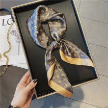 气质大牌风凯旋门老花真丝围巾春秋季搭配70cm方巾桑蚕丝丝巾女薄