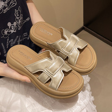 2025�¿�ɳ�����m�ļ�һ�������e��ЬŮinsɳ��Ьƽ�׺�כ���