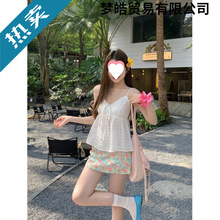 甜美风套装系带白色吊带背心女夏季碎花包臀半身裙两件套白色上衣