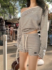 撞色条纹辣妹斜肩长袖T恤女夏季休闲套装抽绳直筒包臀短裤两件套