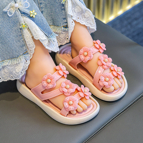 2025 Summer Girl Bath Soft Sole Anti-Slip Cartoon Small Flowers Girls Children Slippers Children Slippers Squeezable Sensation