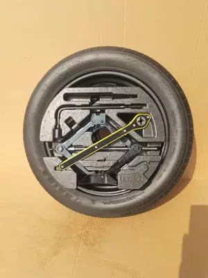 Energy Vehicle Parts, Hub - mg-ruiteng-16inch-small-spare-tire-tool-foam-box