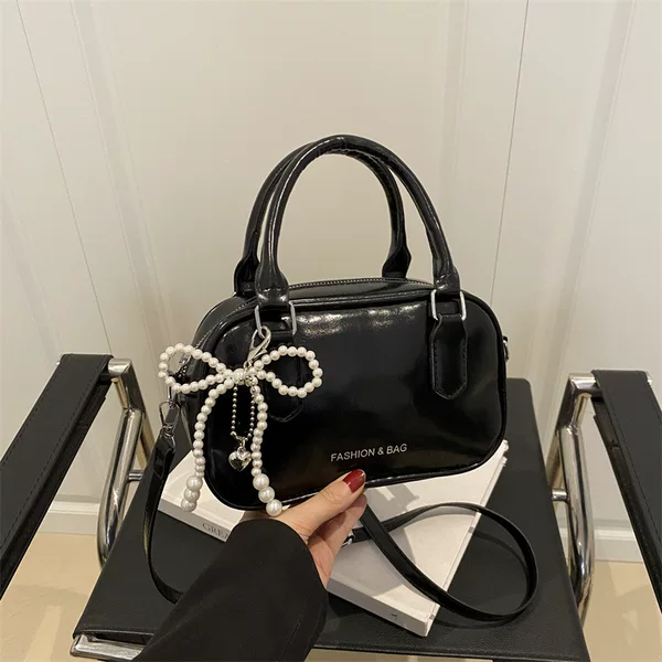 Handbags, High-End Women's Bags, 2025 New Shoulder Crossbody Bags, Fashionable and Versatile Small Square Bags, Bowling Pillow Bags