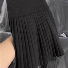 毛呢百褶短裙女春秋新款2025甜美小个子高腰显瘦防走光半身裙黑色
