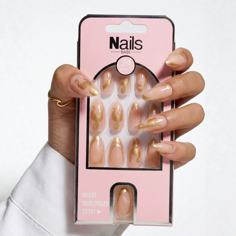 Cross-border gold-line press-on nails with a simple design, medium almond-shaped nail tips, European and American ins-style nail patches