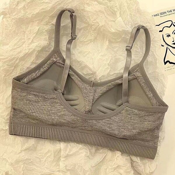 Thin wireless bra