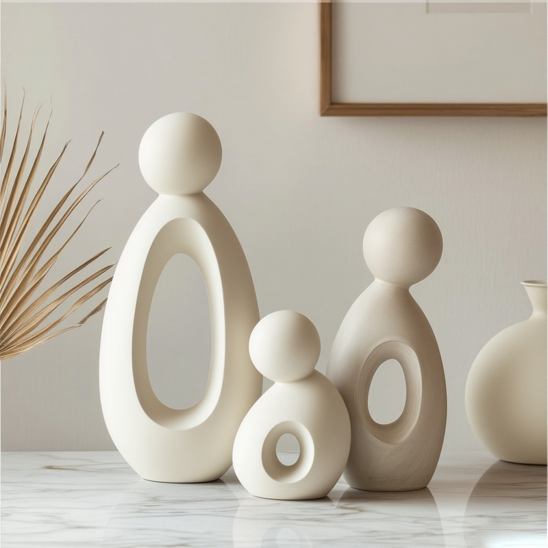 Cross-Border Creative Minimalist Family of Three Ornaments for Living Room, Wine Cabinet, Tv Cabinet, High-End Soft Decorations, Men's Gift