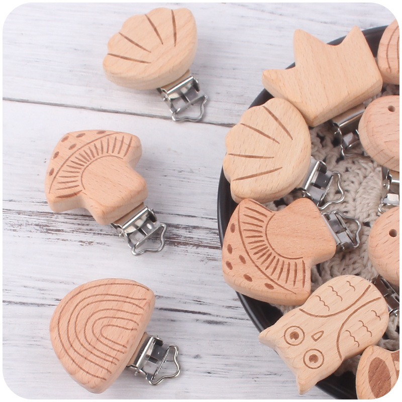 Suministros para bebés clip de chupete de haya clip de chupete animal de dibujos animados bebé calmante clip de madera de protección de seguridad de haya