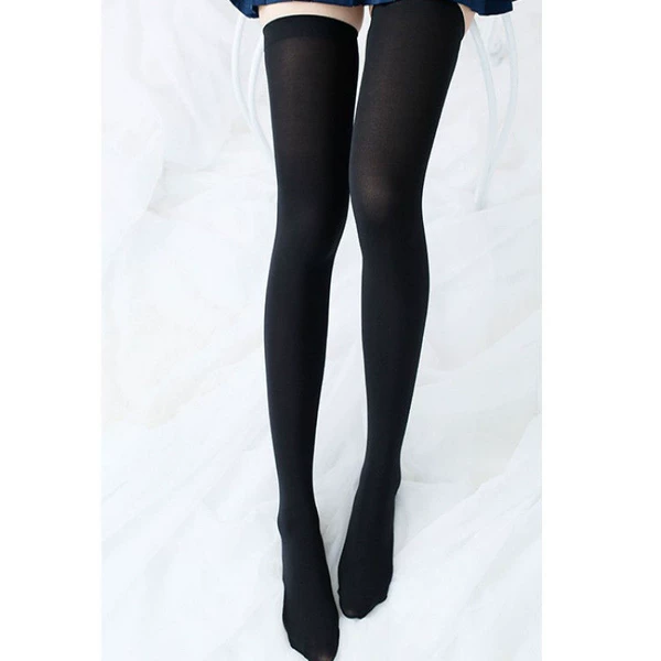 Extended over-knee socks-black