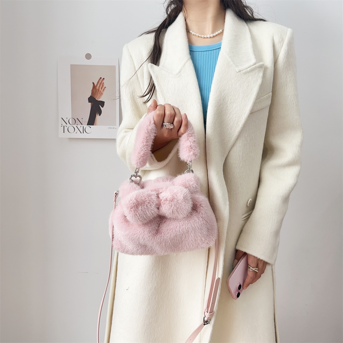 Shoulder Bag, New Plush Handbag For Autumn And Winter 2024, Fashionable And Popular Bow-knot Versatile Lady's High-end Crossbody Bag._voghion.com