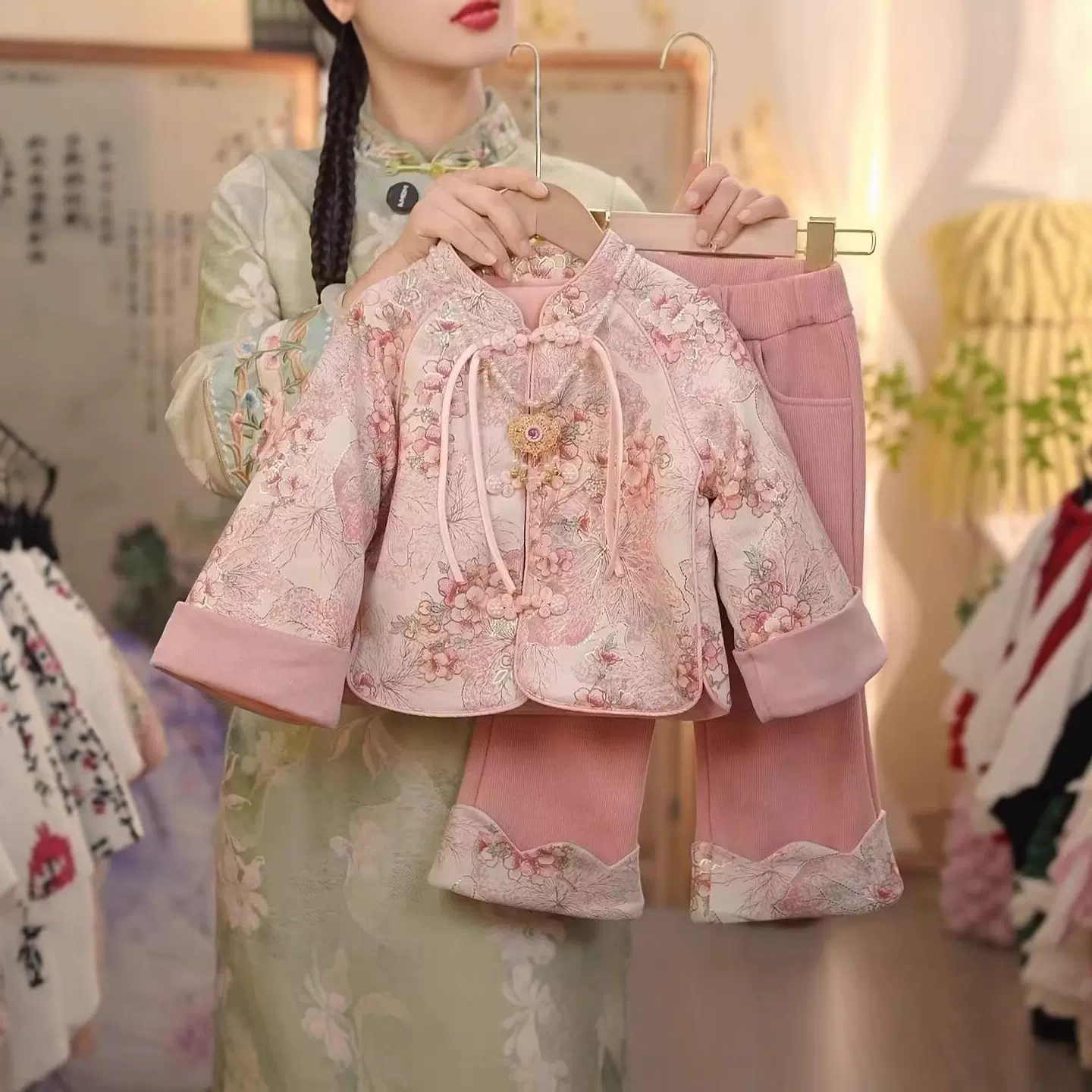 新款儿童古装宝宝国风加绒套装拜年服女童汉服新中式古风唐装秋冬