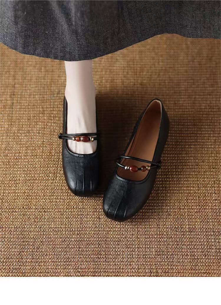 Zapatos franceses retrógrados superficiales para mujeres primavera y verano de 2026 nuevos zapatos de estilo cuadrado de moda versátil aumentando la altura interior de los zapatos marizhen