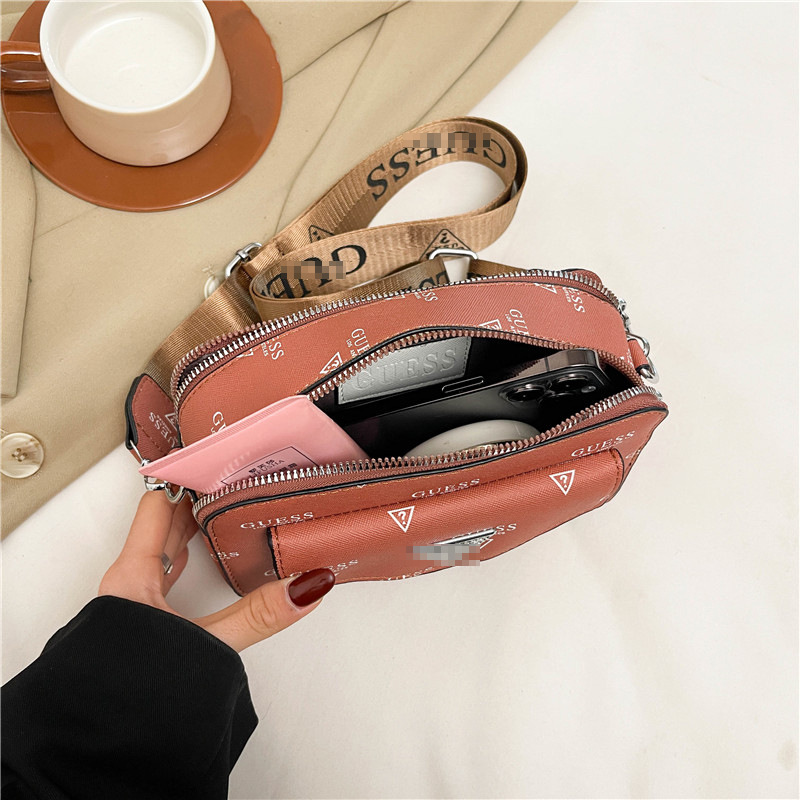 Bolso de cámara transfronterizo nuevo bolso cuadrado pequeño con estampado de letras de moda europea y americana de gran capacidad bolso diagonal de moda de nicho Bags