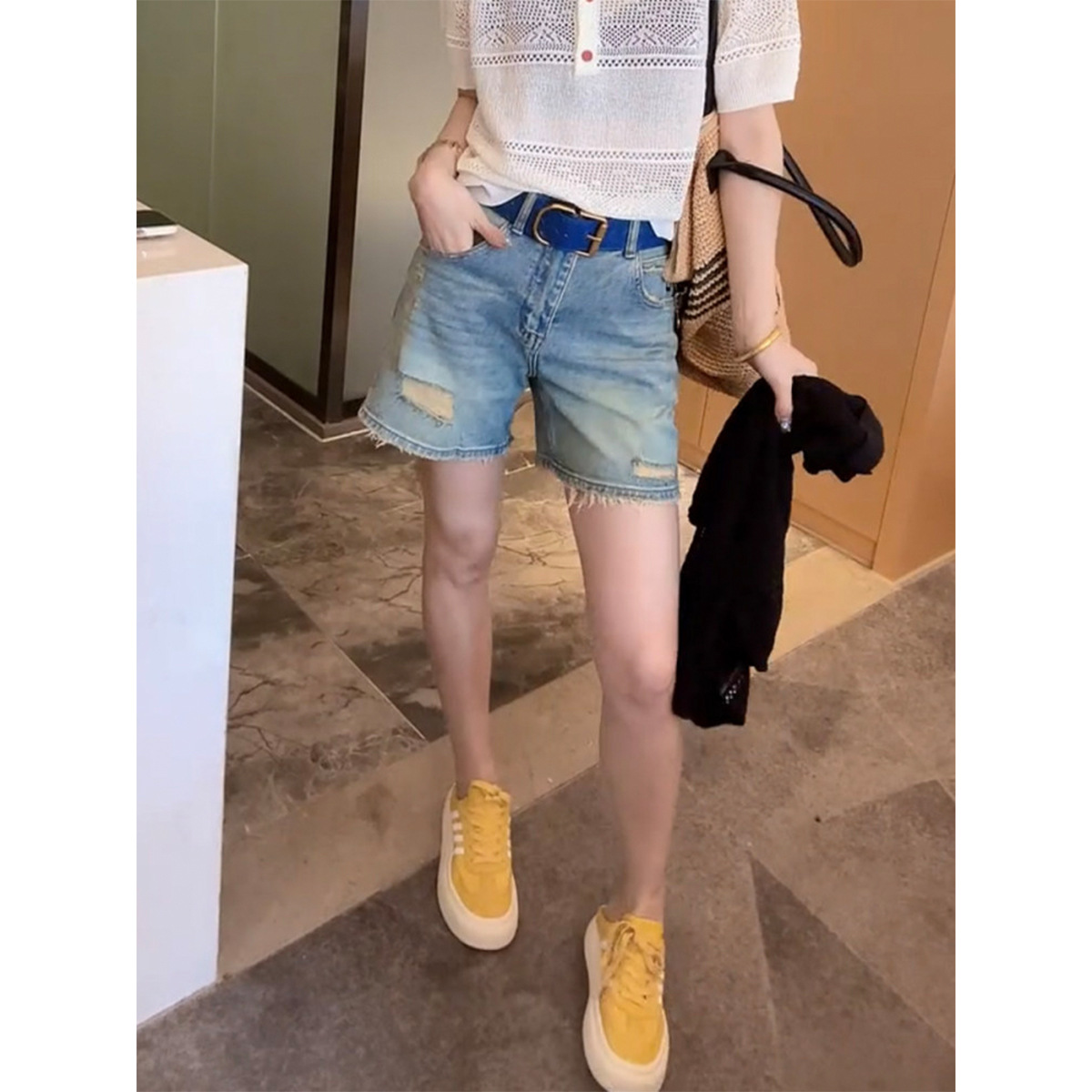 夏季新款宽松遮肉毛边阔腿裤复古高腰显瘦百搭破洞直筒牛仔短裤