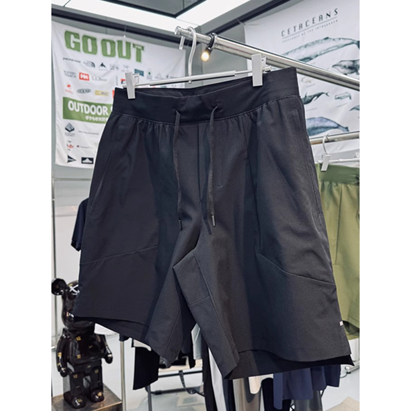 ライトグレーの速乾性スポーツショーツメンズ夏薄手クール通気性5点パンツアウトドアランニングストレートミッドパンツ|undefined