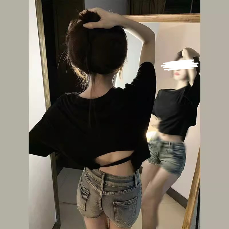 Xinyu 백리스 쇼트 티셔츠, 뒷면이 빈 밑단 셔츠, 한국식 여름 신작 라운드 넥 루즈 반팔 탑 트렌디