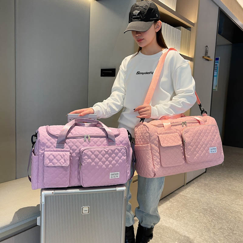Bolsa de ejercicios de tendencia en relieve de diamante de gran capacidad de almacenamiento de zapatos separación seca y húmeda bolsa de yoga bolsa de viaje plegable
