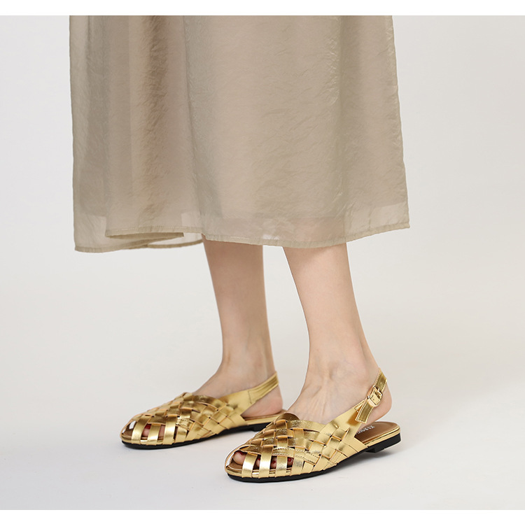 Woven Commuting Sandals With Closed Toe And Buckle Flat Sandals_voghion.com