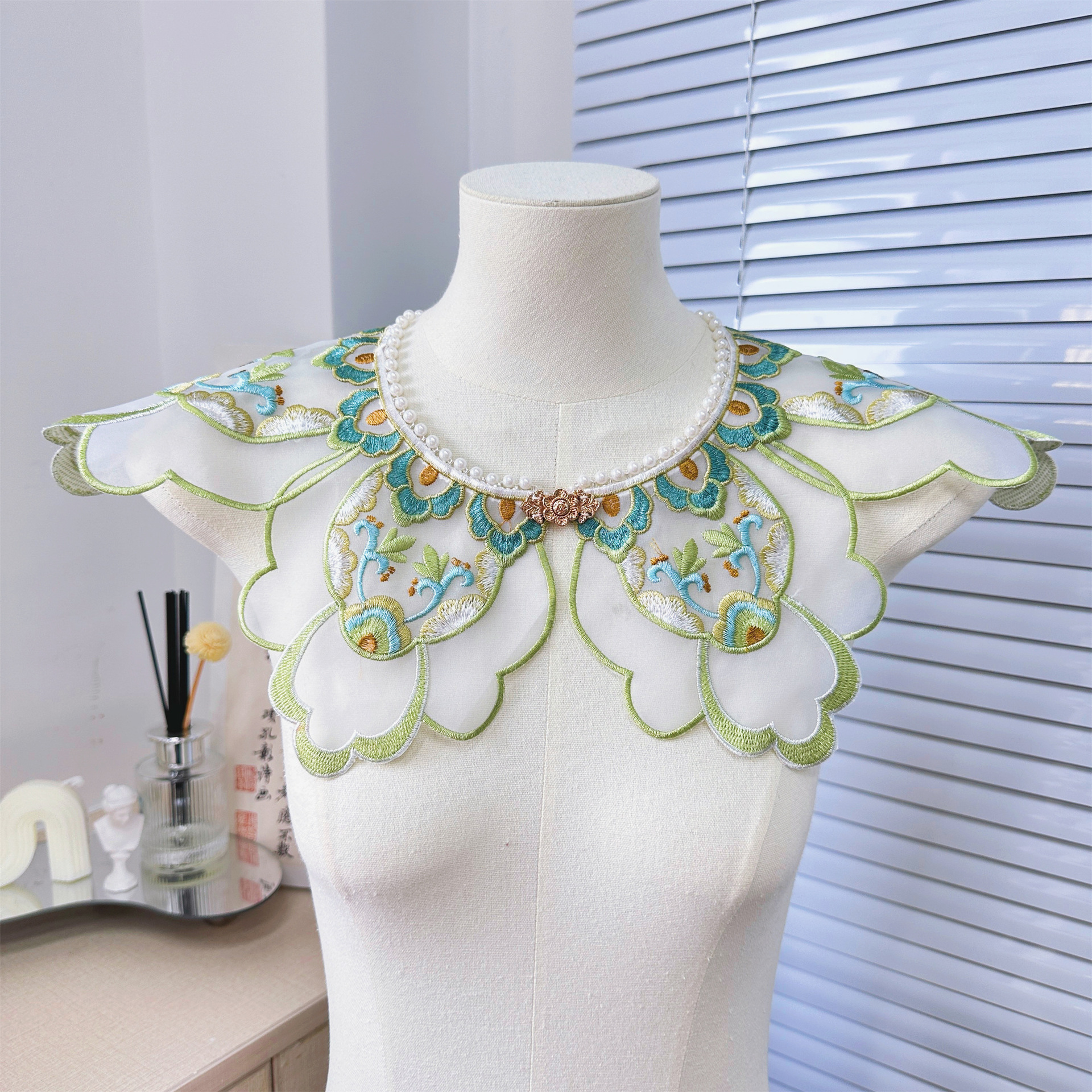 Hubo verde Ming Han hombro nublado industria pesada bordado falso collar collar decoración adulta falda de caballo accesorios de ropa de licenciatura image 8