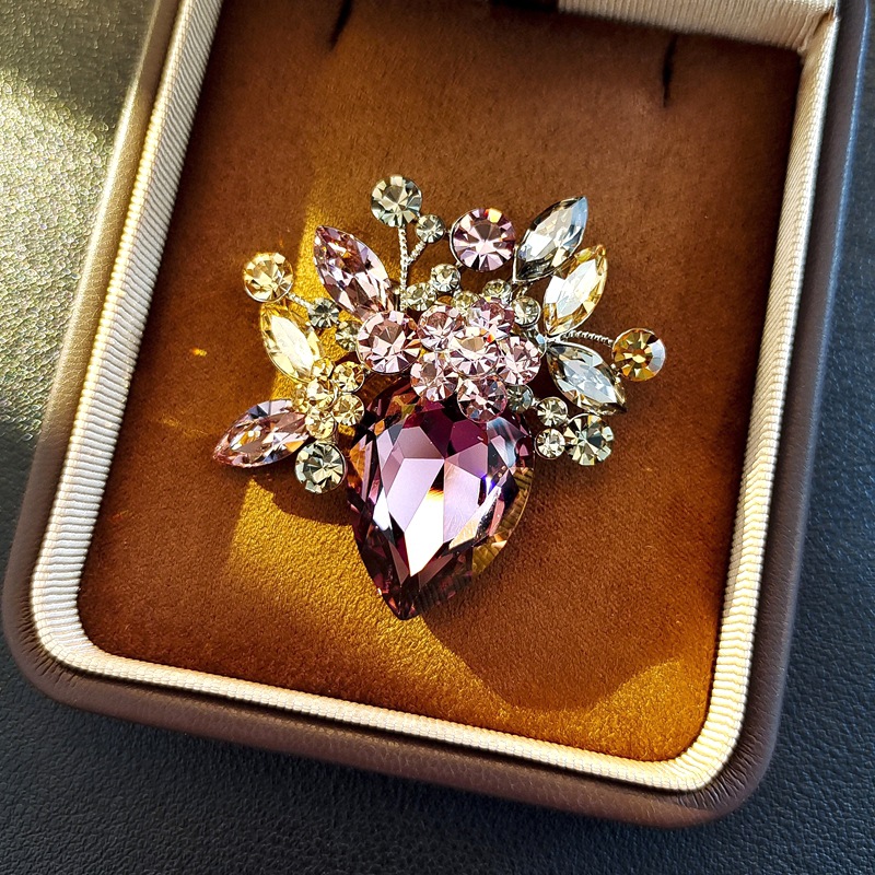 Broche de flor con cristales lujosa joya elegante para mujer_voghion.com