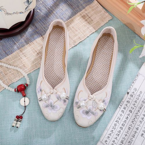 Chinese wind sail cloth shoes embroidered shoes nation ancient hanfu flat shoes