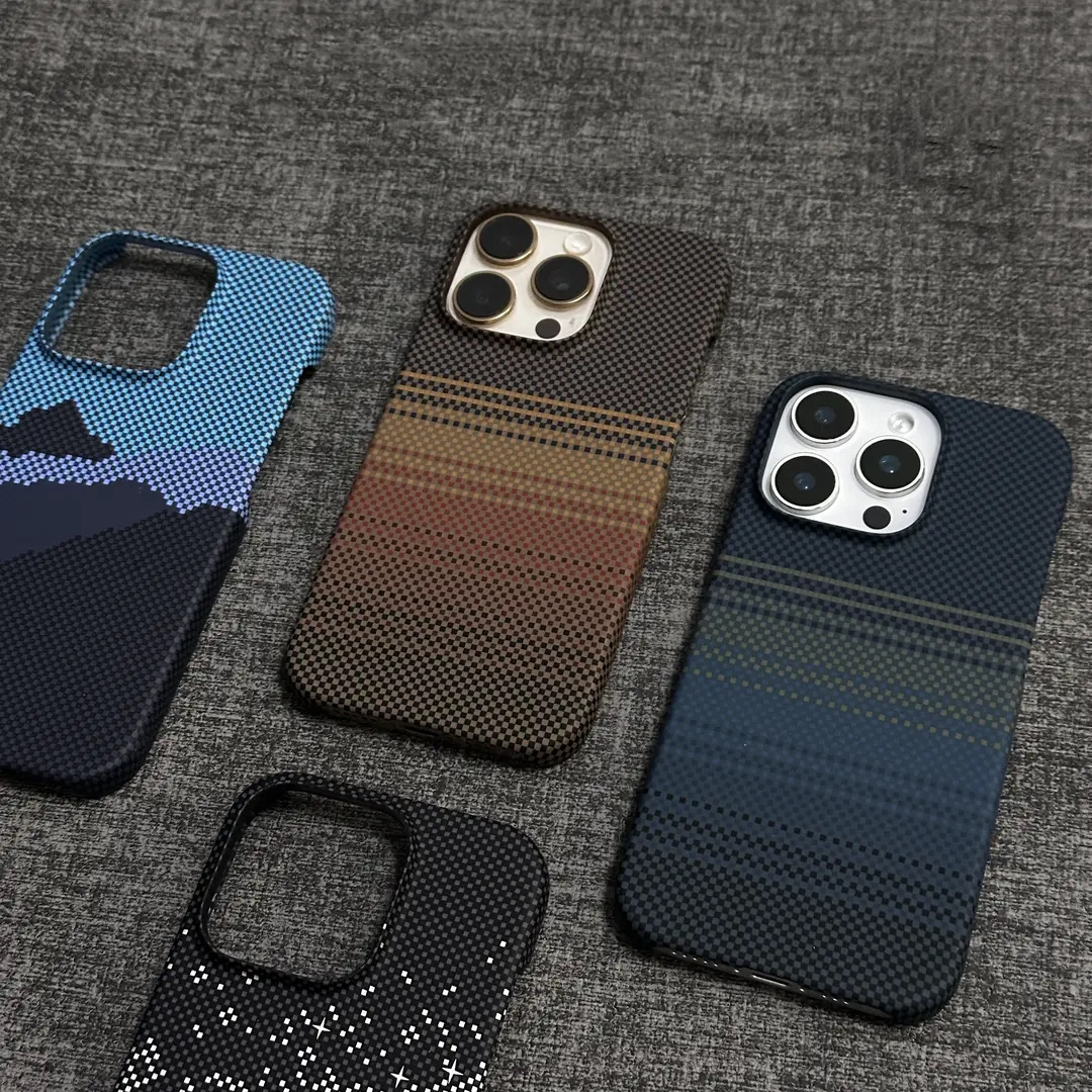 适用iPhone18Promax凯夫拉纹磁吸手机壳苹果17碳纤维纹半包保护套
