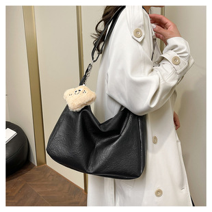 �W�����n�͹ż�ɫ���ذ��r�����e�μ�б�������ͨ�ڰ����LС�