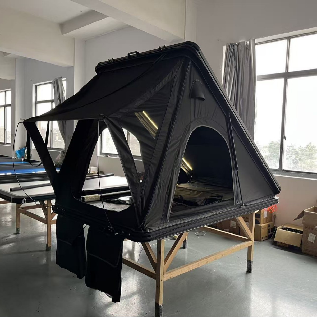 Aleación de aluminio triángulo duro A forma rápida camping al aire libre tienda de techo