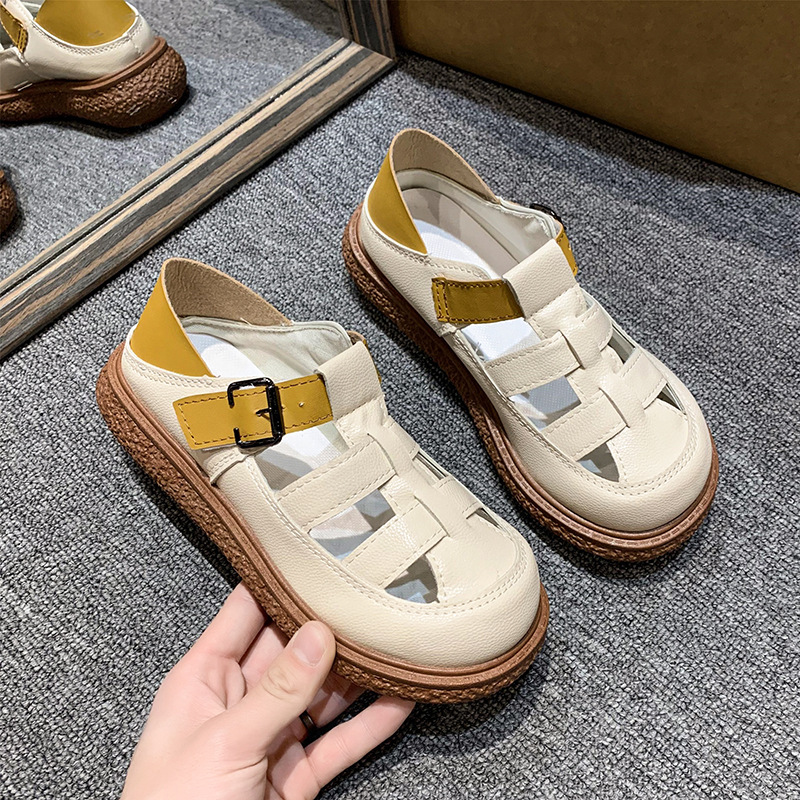 Suela suave puede pisar zapatillas frías para usar en verano nuevos zapatos agujeros huecos, zapatos casuales para mujeres, sandalias con suela gruesa