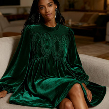 现货2025秋冬季新款高档韩国丝绒蕾丝网纱拼接长袖显瘦连衣裙女潮