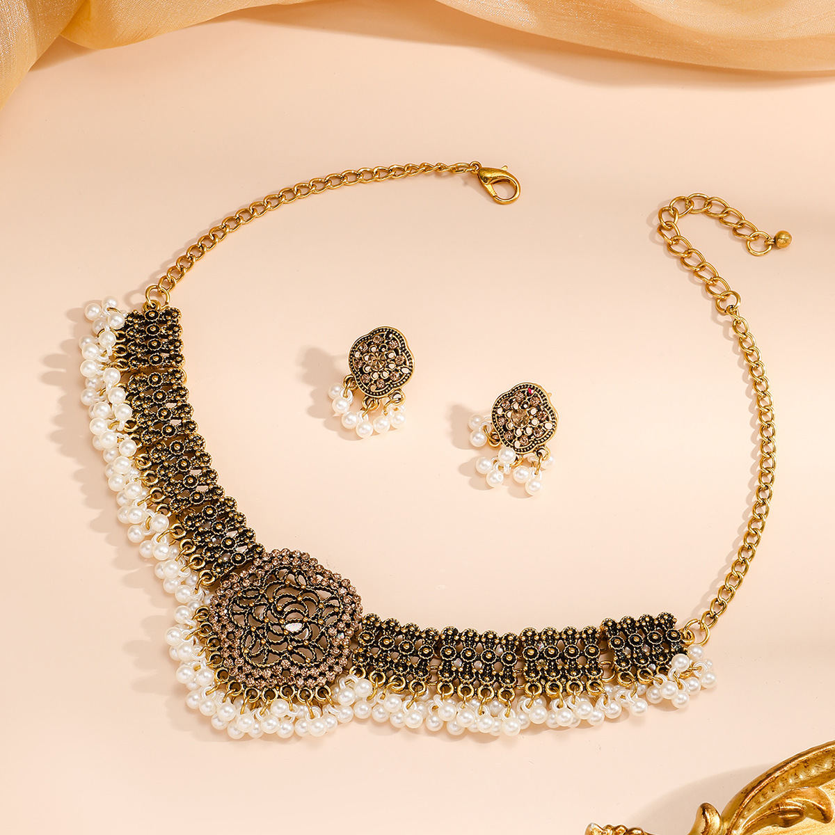 G retro gold diamond five-pointed star (50) grams