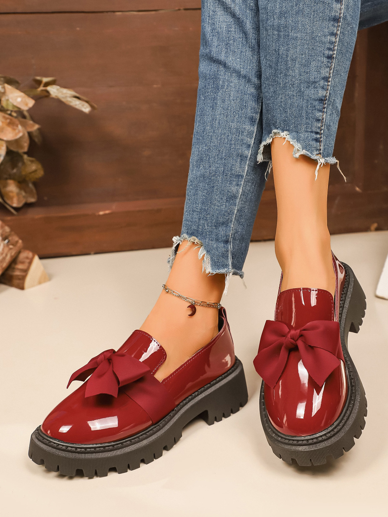 Women's Lus Size Bow Low Top Single Shoes Slip-On Leather Thick Soled Autumn New Style Size 43_vogvips.com