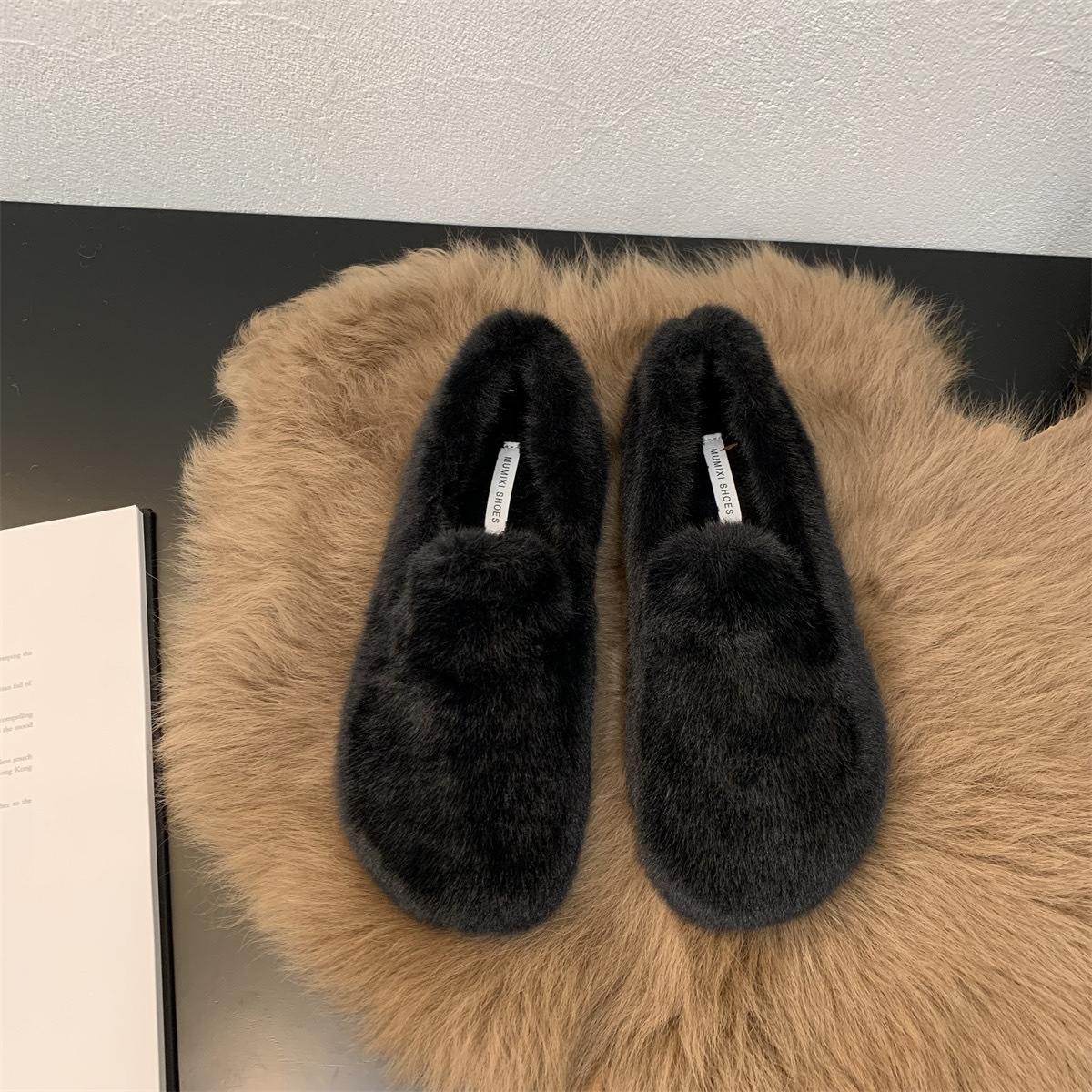 2023 Winter New Korean Edition Flat Bottom Short Plush Casual Comfortable Plush Shoes_voghion.com