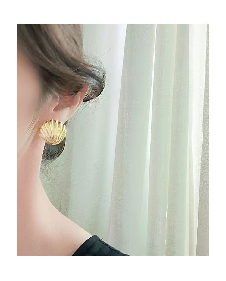 18g Weight Copper Ear Needle Material Earrings Classification 1 Pair Quantity Holiday, Daily Occasion Copper Material Shell Pattern Women's Gender Simple Style Style 1 Pair Simple Style Shell Copper Earrings 5