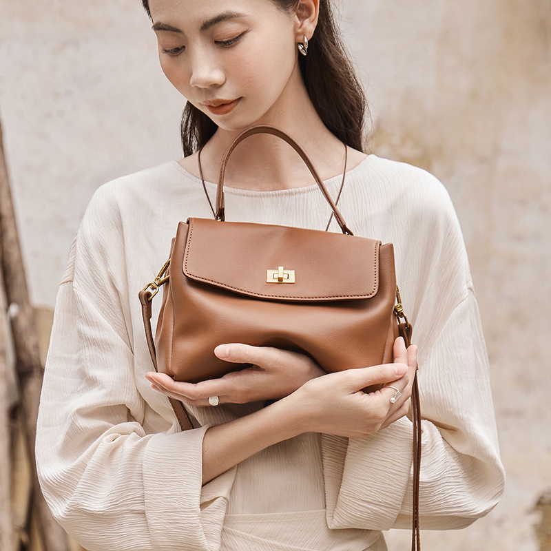 Bags Women's Handbag 2026 New Crossbody Bag Women's Cowhide Commuting Shoulder Bag Large Capacity Genuine Leather Women's Bag Bags Women's Handbag 2026 New Crossbody Bag Women's Cowhide Commuting Shoulder Bag Large Capacity Genuine Leather Women's Bag