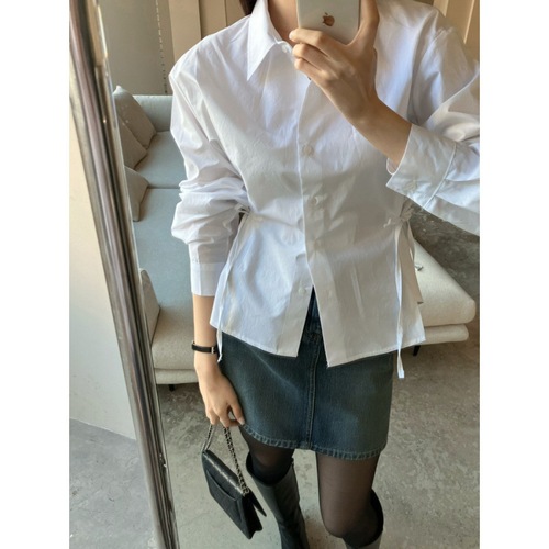 Slimming Long-Sleeve Belted Shirt with Elegant Fit, Waist-Clinching One-Button Closure