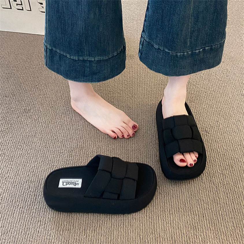 Aumentar la altura de pan negro zapatillas de verano para mujeres 2026 nuevas zapatillas de playa super caliente con falda