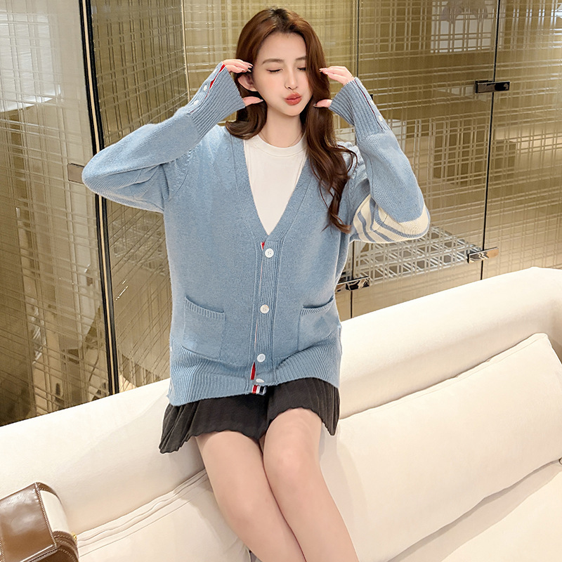 TB correct version four-stripe wool knit cardigan, unisex, ins college style versatile sweater jacket TB correct version four-stripe wool knit cardigan, unisex, ins college style versatile sweater jacket