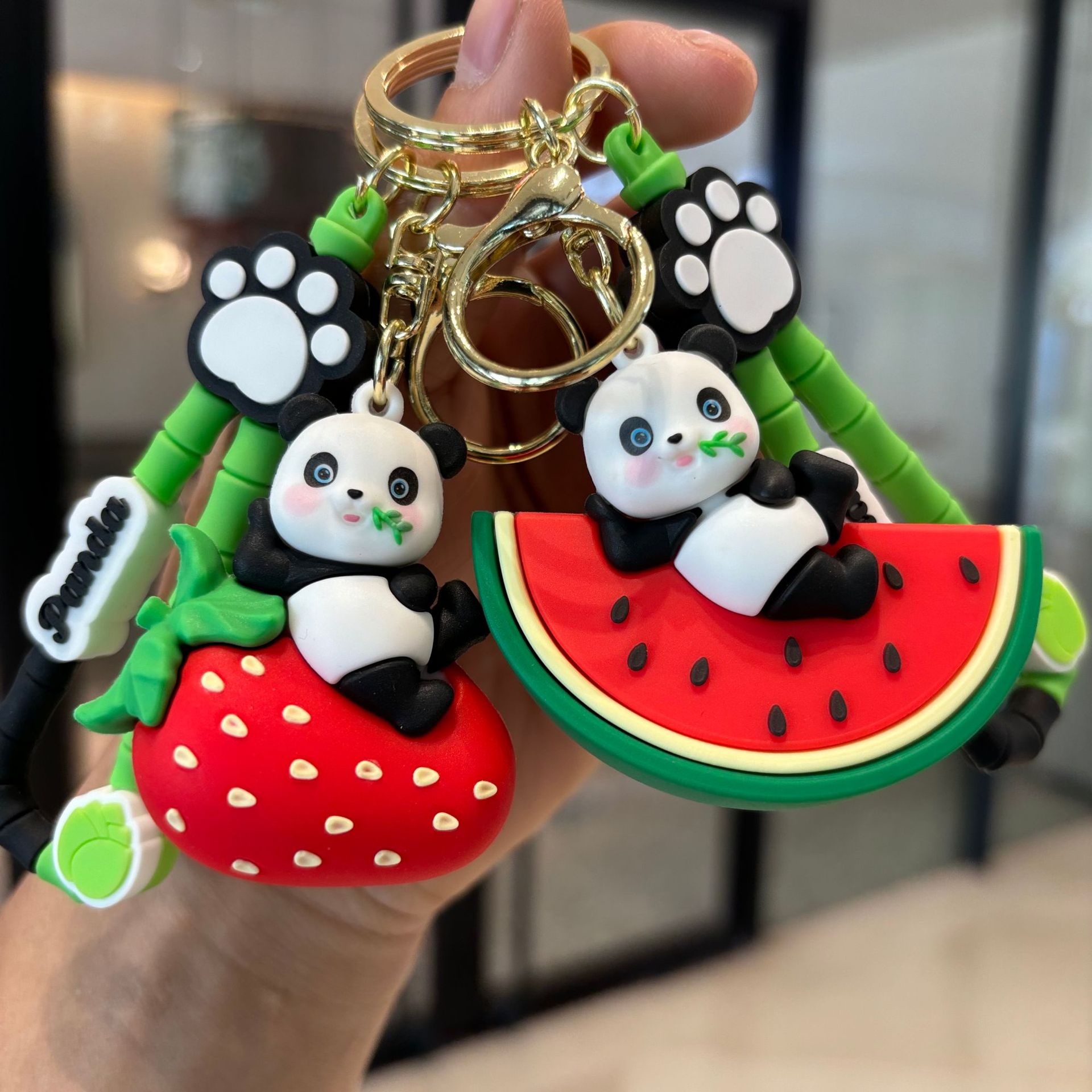 Fruita creativa panda llavero pareja bolsos de dibujos animados para automóviles muñeca colgante llavero pequeño regalo al por mayor