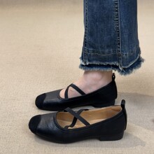 现货~大码女鞋40-42 浅口复古玛丽珍单鞋 粗跟交叉带女鞋9118-9C