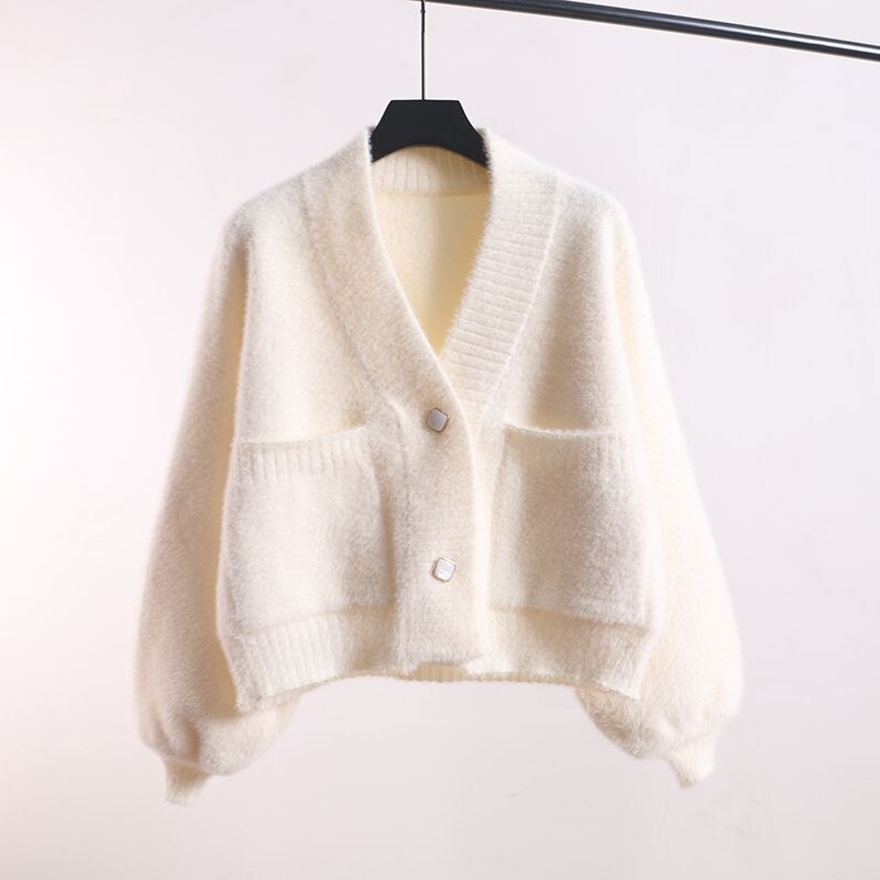 New women's short, loose, thick, imitation autumn-winter mink velvet knitted cardigan for petite individuals New women's short, loose, thick, imitation autumn-winter mink velvet knitted cardigan for petite individuals